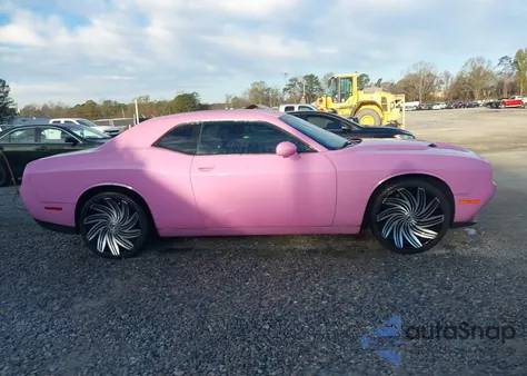 2016 Dodge Challenger Sxt z USA, uszkodzony, nr VIN 2C3CDZAG4GH171653